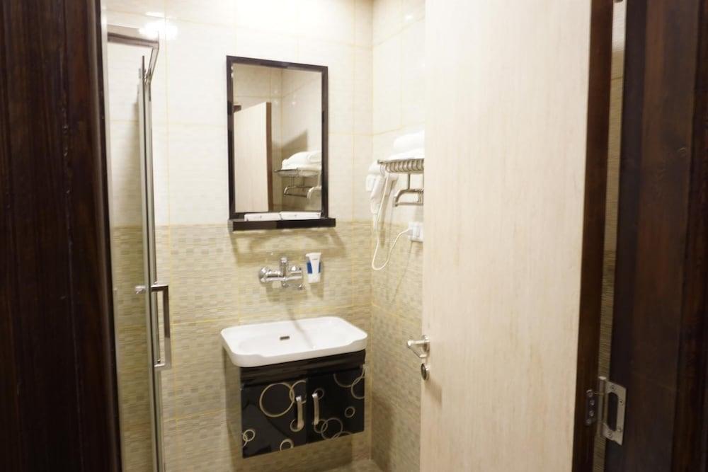 Grape Village 3*